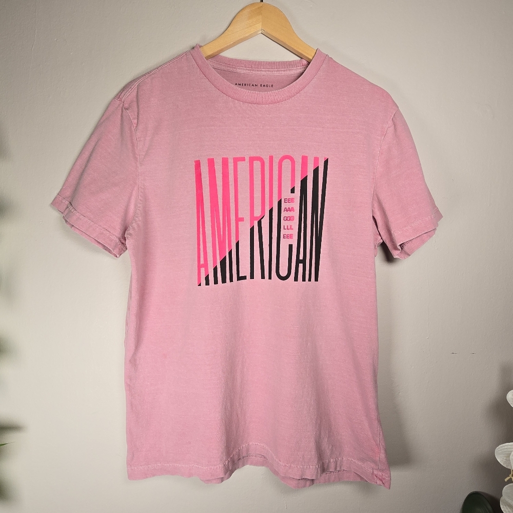 American Eagle Women's Pink Graphic Short Sleeve Top T-Shirt Size Medium